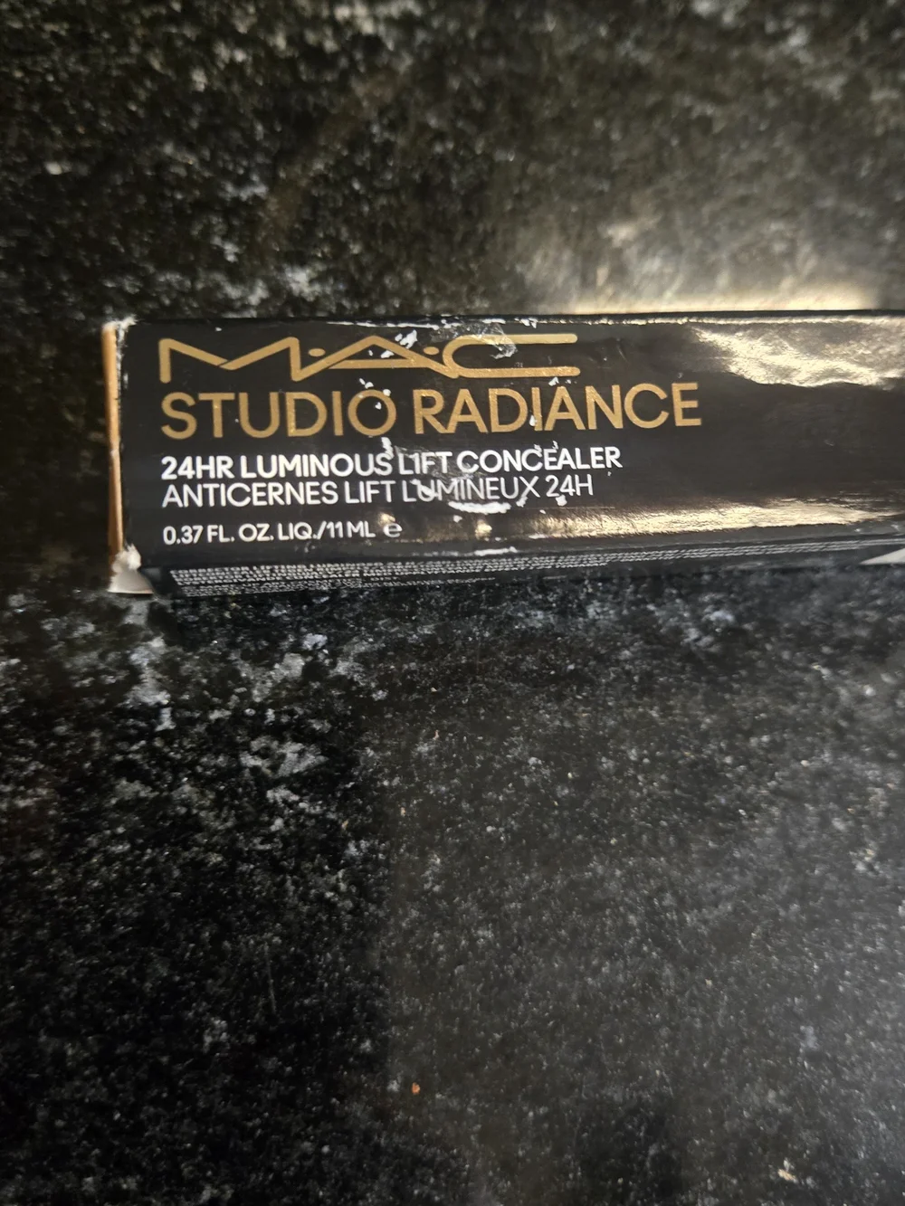 MAC Cosmetics Studio Radiance Concealer - Cilor NW25